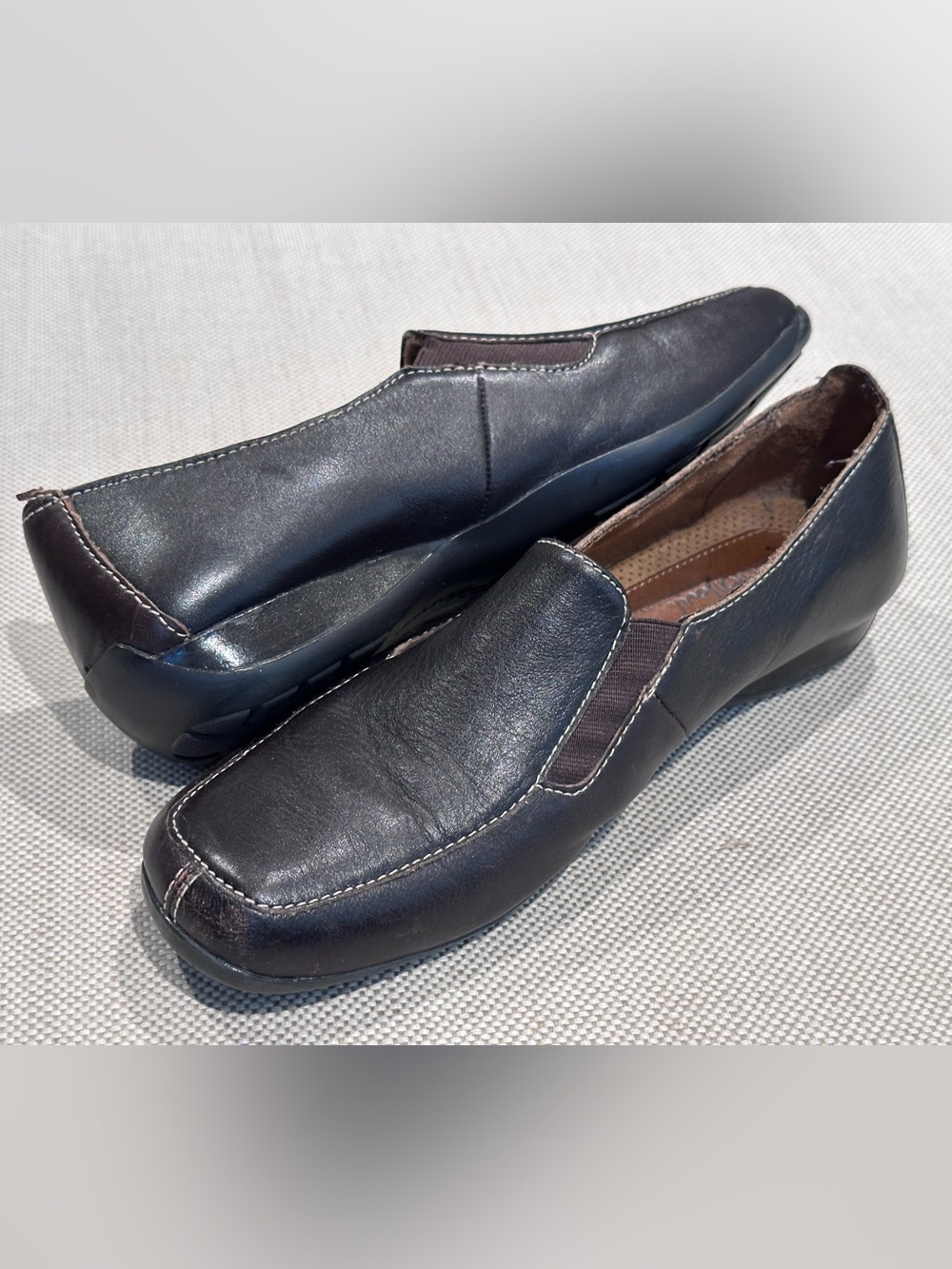 NATURAL SOULS by NATURALIZER size 9 Wide Dark Brown Leather Loafers Like New!